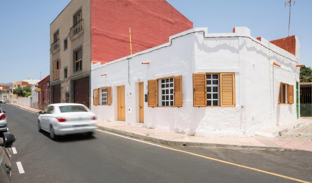 Casa Eli Pensionat Sardina Exteriör bild