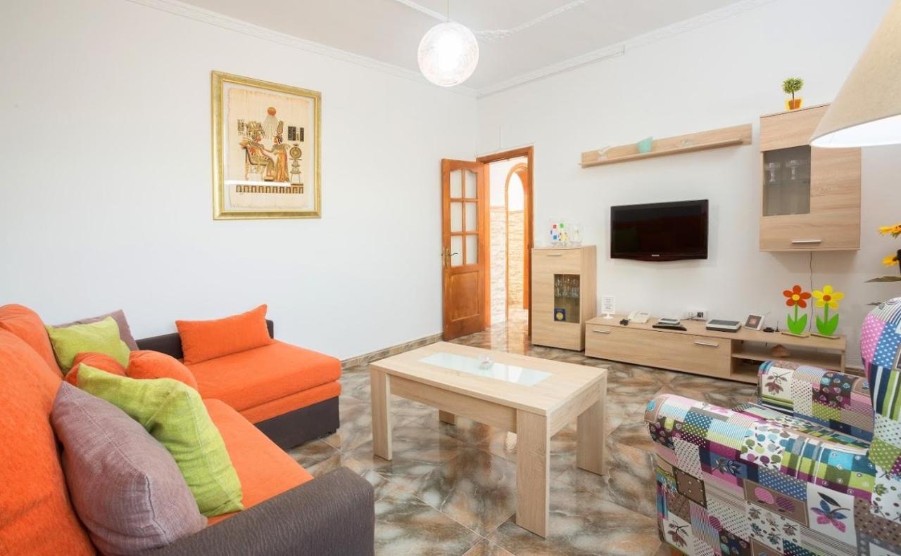 Casa Eli Pensionat Sardina Exteriör bild